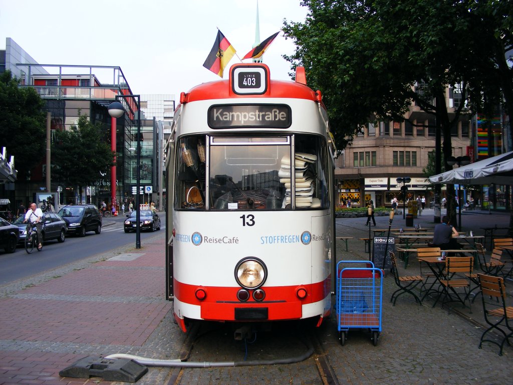 Ein ausgemusterter DWAG-GT8 der Dortmunder Stadtwerke steht am 24.06.2010 als Teil eines Restaurants im Bereich der aufgegebenen Straenbahnhaltestelle  Kampstrae .