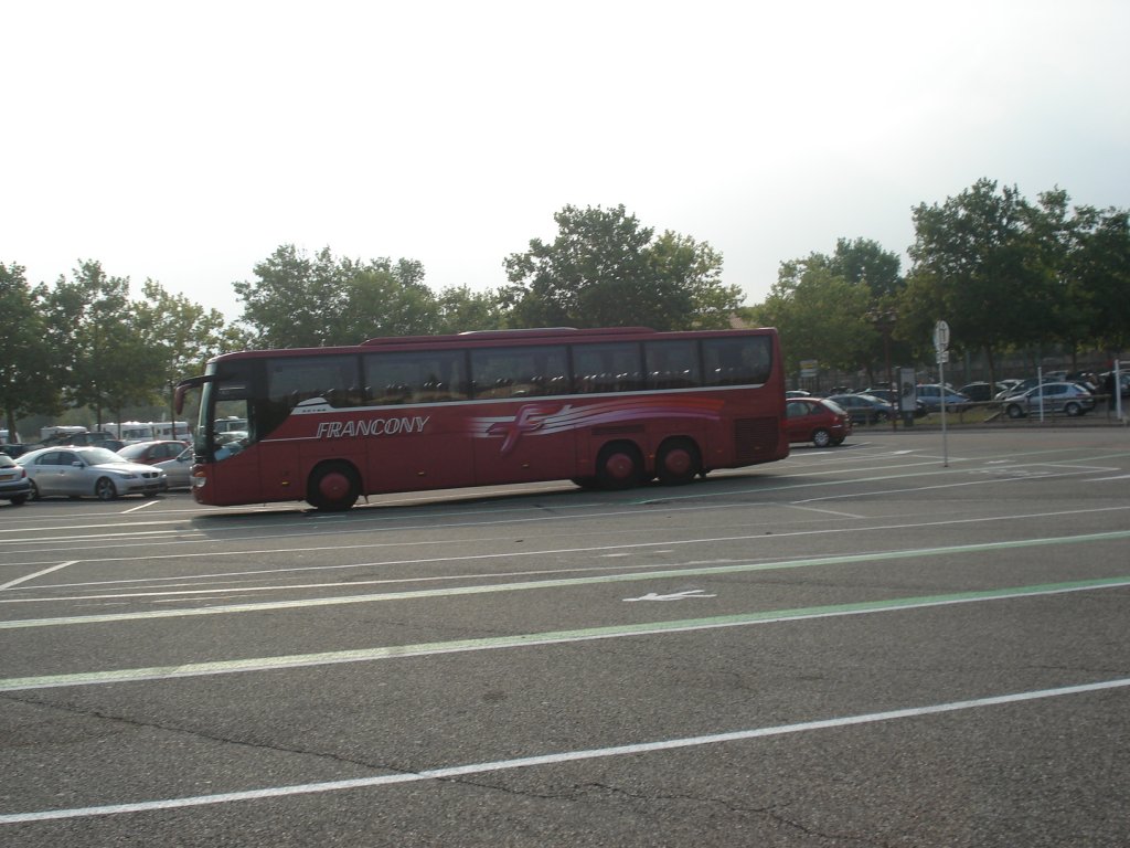 Ein Francony Reisebus in Leipzig am 21.9.09 