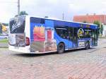Ein Bus von Taeter Tours fuhr am Ullersdorfer Platz in DD-Bhlau in Richtung Blasewitz los