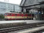 Eisenbahn/111869/eine-cd-kndelpresse-verlsst-dresden-hbf-in Eine CD-Kndelpresse verlsst Dresden Hbf in Richtung Prag - (Wien)