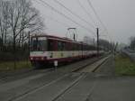 Eine Doppeltraktion aus Stadtbahnwagen B der Rheinbahn ist am 13.02.2004 in Dsseldorf-Lrick auf dem Weg nach Krefeld.
