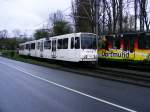 Zwei Stadtbahnwagen B der Dortmunder Stadtwerke sind am 03.04.2008 in Huckarde unterwegs.