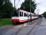 Eine Doppeltraktion aus Stadtbahnwagen B der Dortmunder Stadtwerke hat am 19.07.2008 auf dem Weg zur Innenstadt gerade die Haltestelle  Fredenbaum  verlassen.