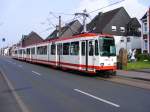 Eine Doppeltraktion aus DWAG-N8 der Dortmunder Stadtwerke ist am 16.05.2008 in Asseln unterwegs.