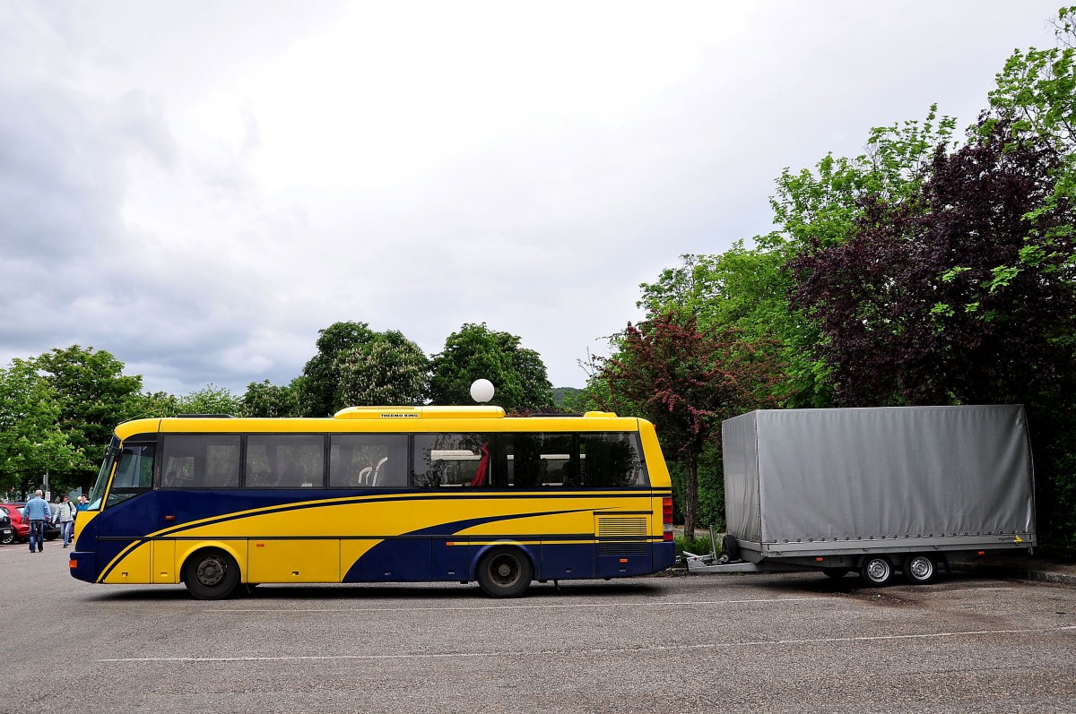 Ein SOR aus der CZ mit einem Radanh�nger am 11.5.2014 in Krems gesehen.