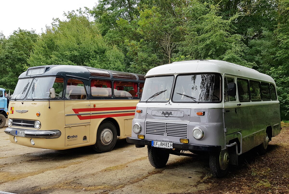 Ikarus 55 von Regionalbus Rostock und Robur LO 3000 aus Deutschland in P�tnitz.