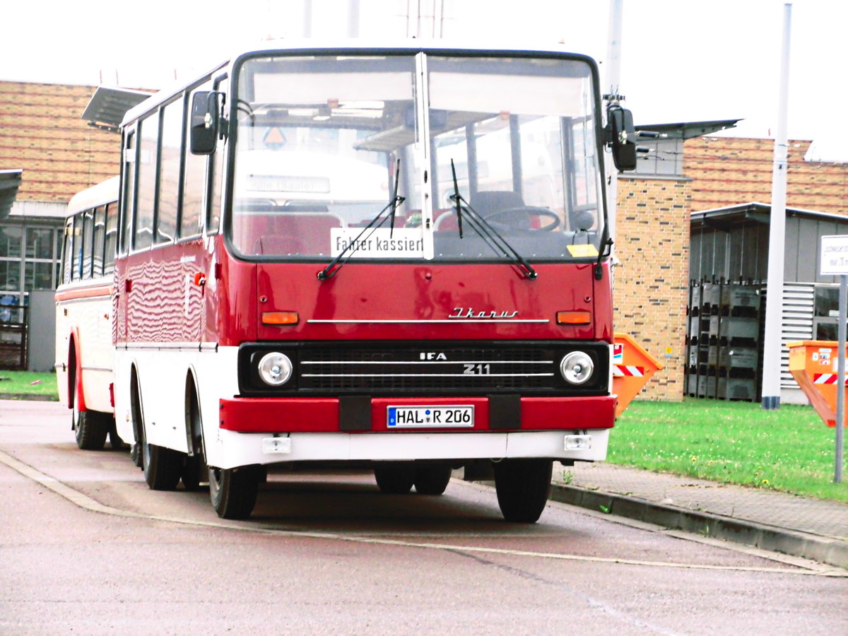 Ikarus Ik Z11 de Hallenschen Stra�enbahnfreunde abgestellt auf dem Betriebshof Freiimfelder Stra�e in Halle (Saale) am 16.4.18