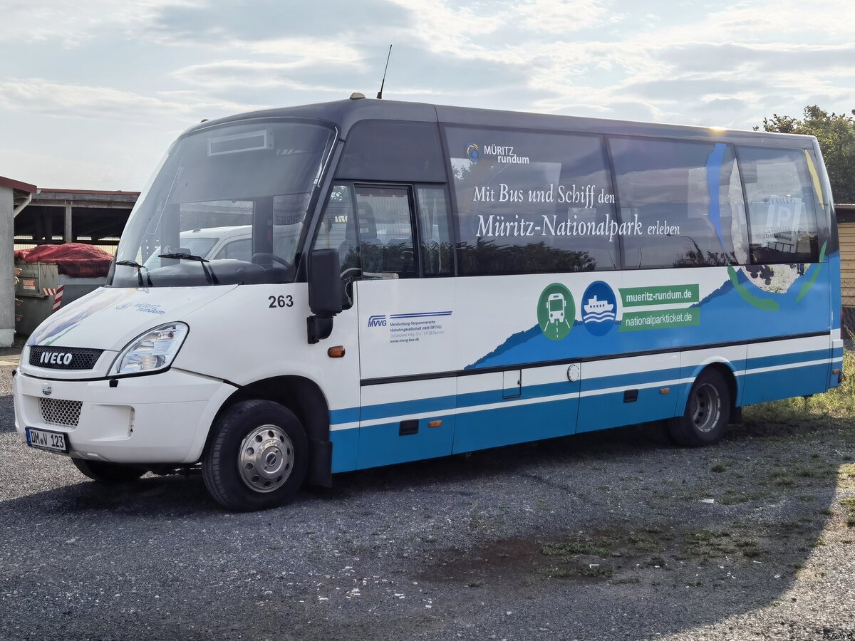 Iveco Daily mit TS-Aufbau der MVVG in Röbel.