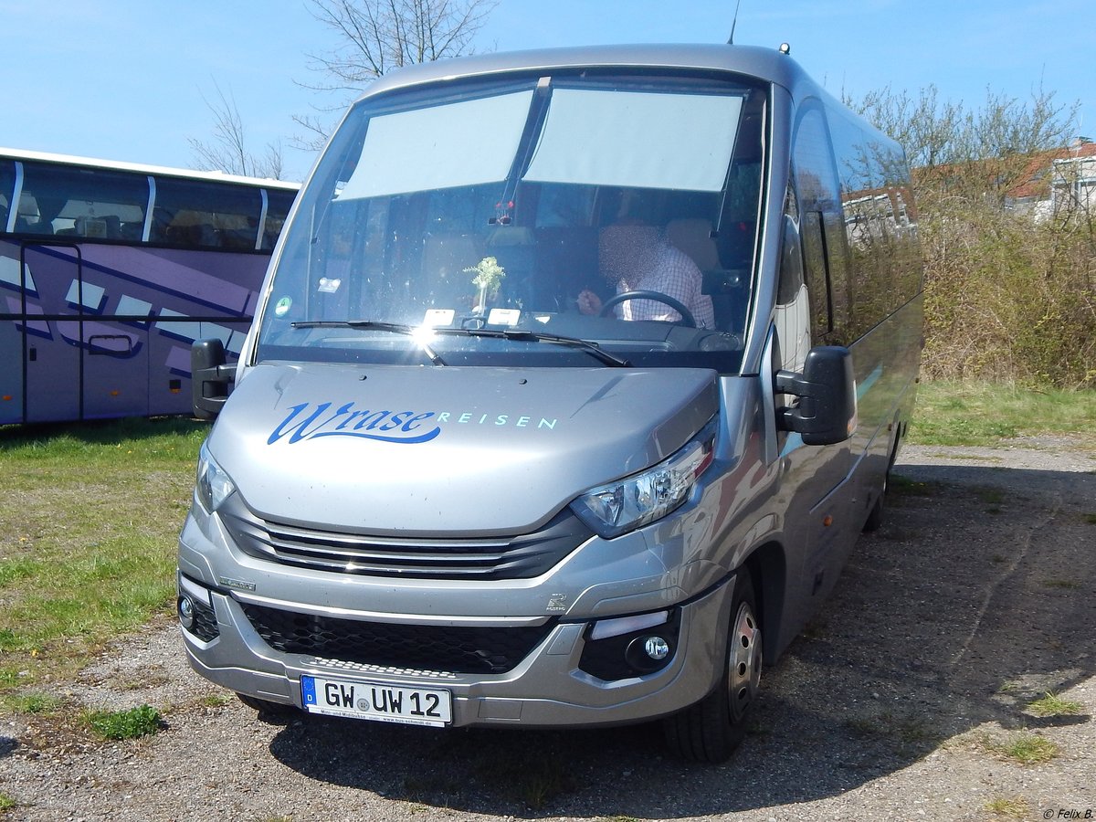Iveco First von Wrase Reisen aus Deutschland in Sassnitz.