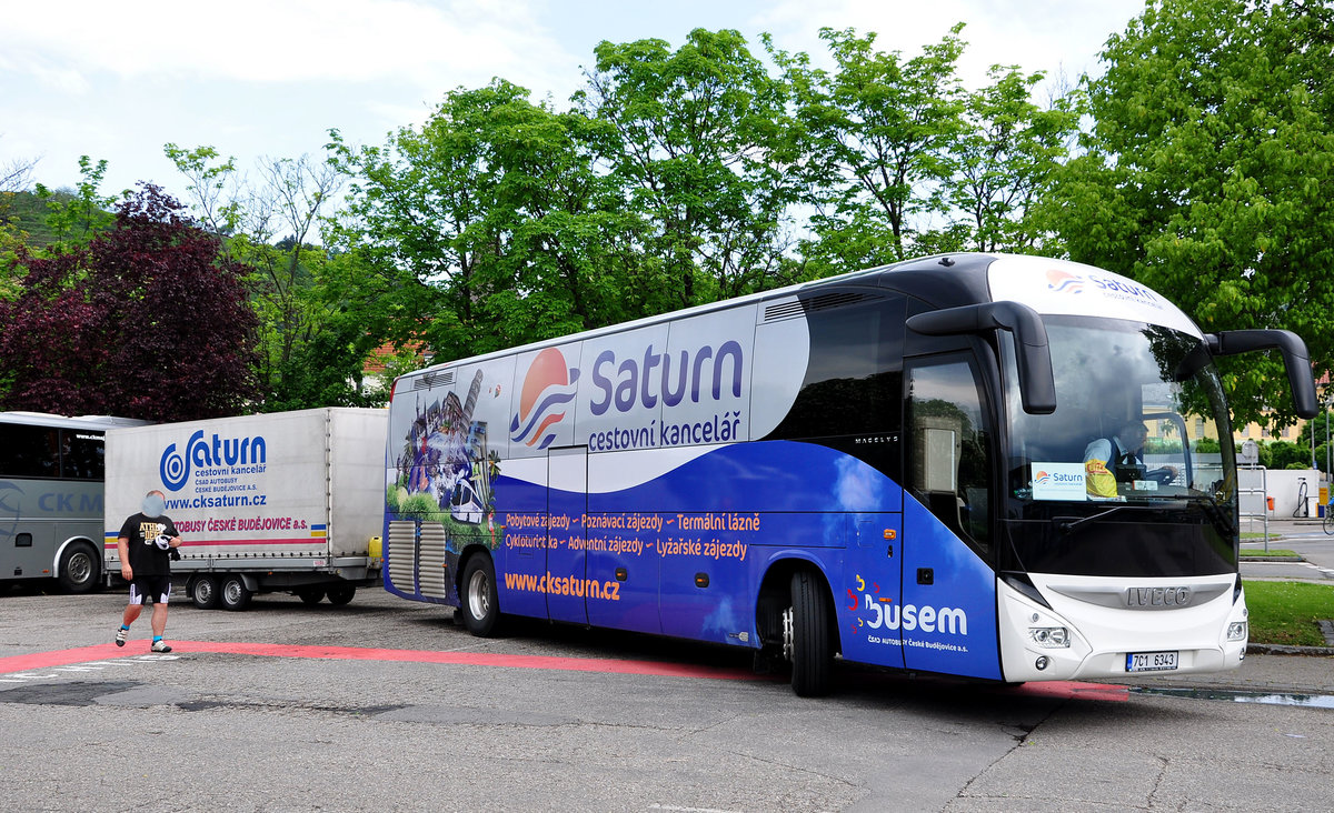 IVECO Magelys von Saturn Reisen aus der CZ in Krems gesehen.