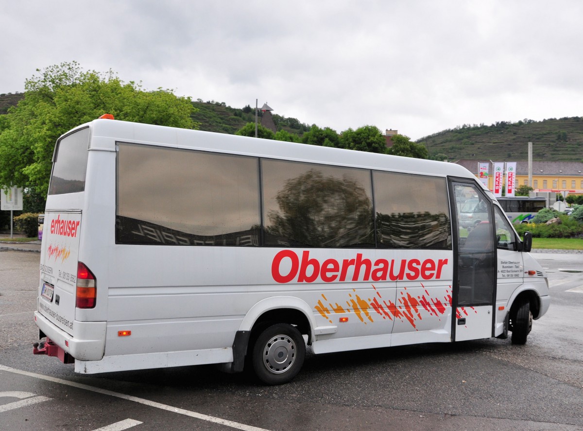 Kleinbus Mercedes Sprinter von Oberhauser aus �sterreich am 17. Mai 2014 in Krems gesehen.