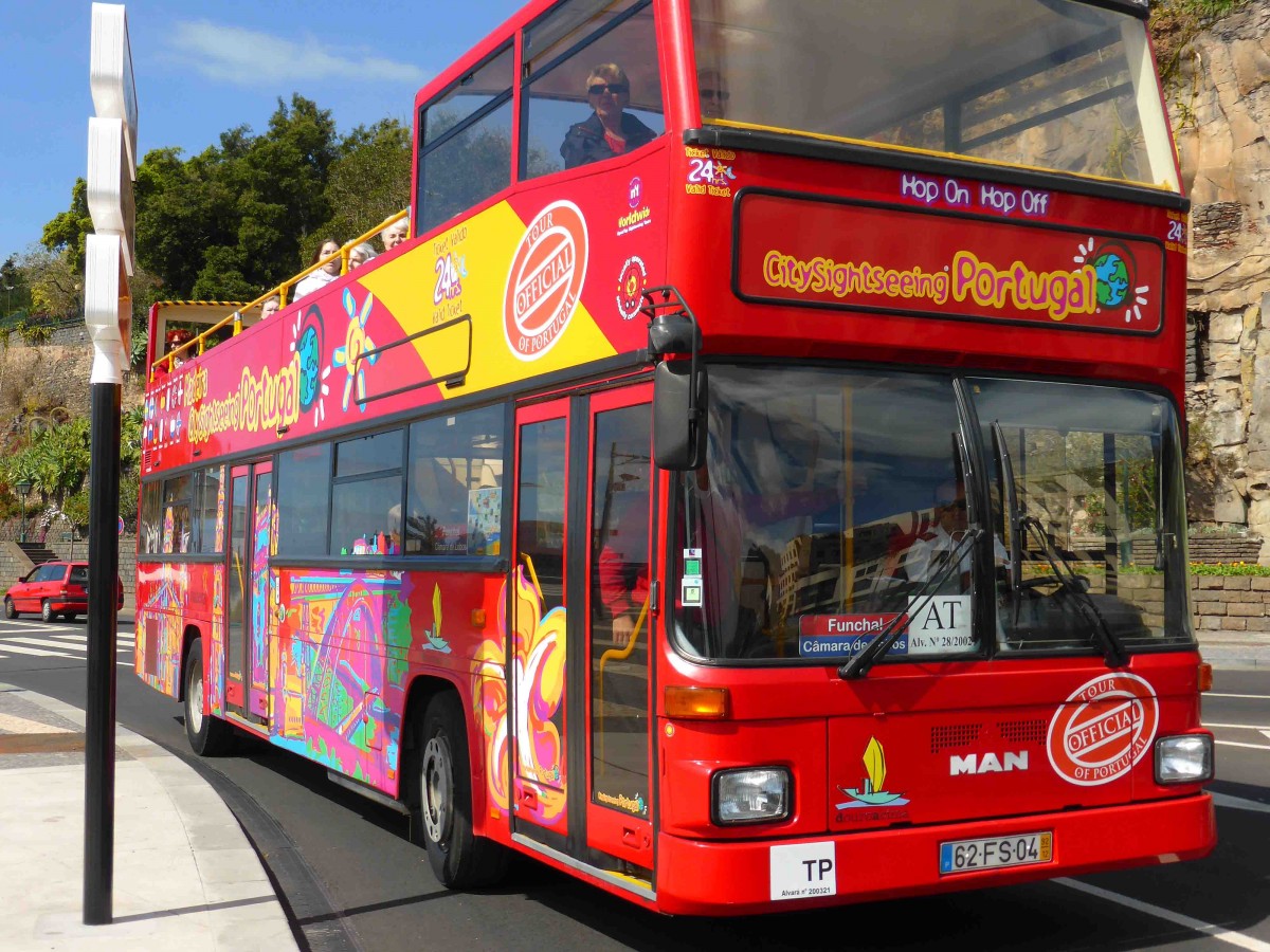 MAN als Stadtrundfahrer, gesehen in Funchal/Madeira im M�rz 2015
