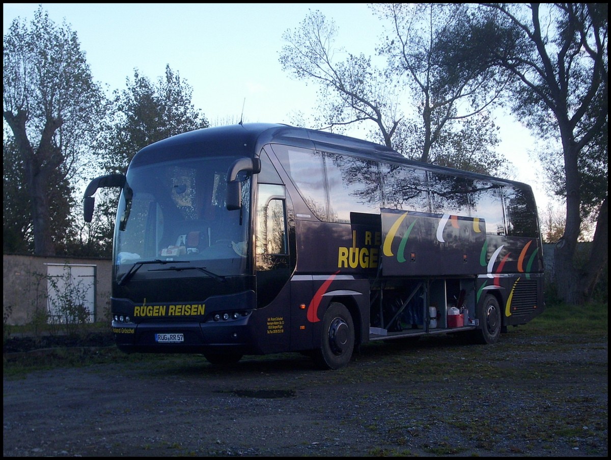 Neoplan Tourliner von R�gen-Reisen aus Deutschland in Lietzow.