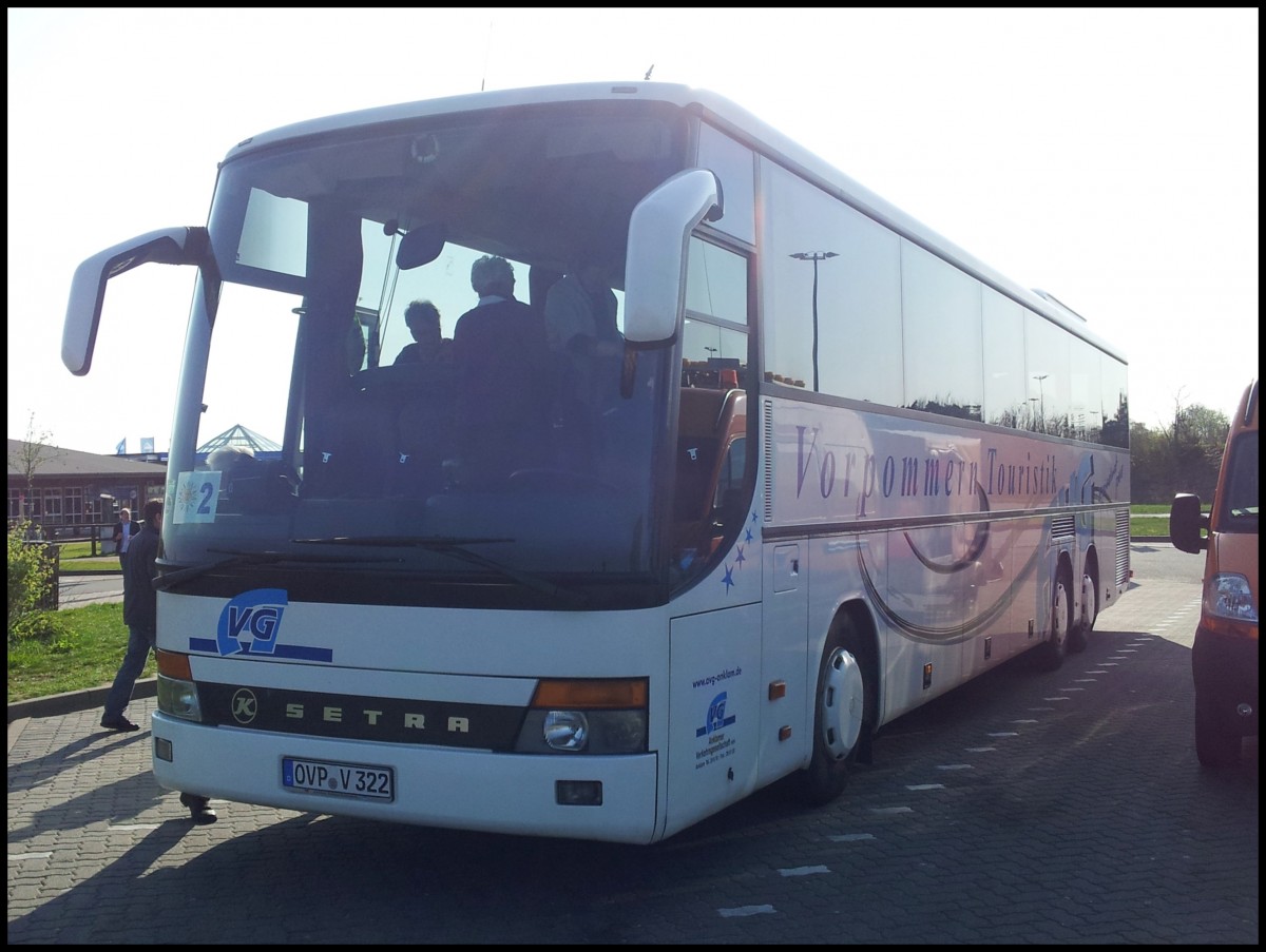 Setra 317 GT-HD der Anklamer Verkehrsgesellschaft bei der Rastst�tte Fuchsberg.