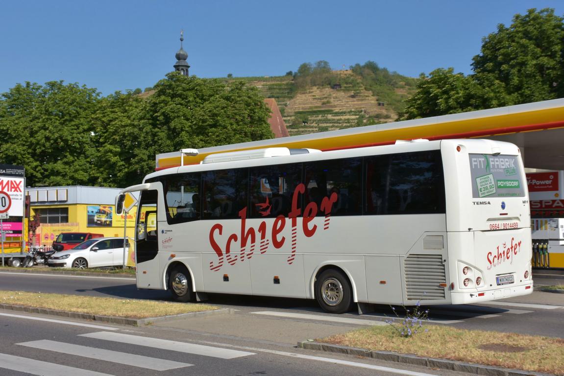 Temsa MD9 von SCHIEFER Reisen aus Nieder�sterreich 06/2017 in Krems.