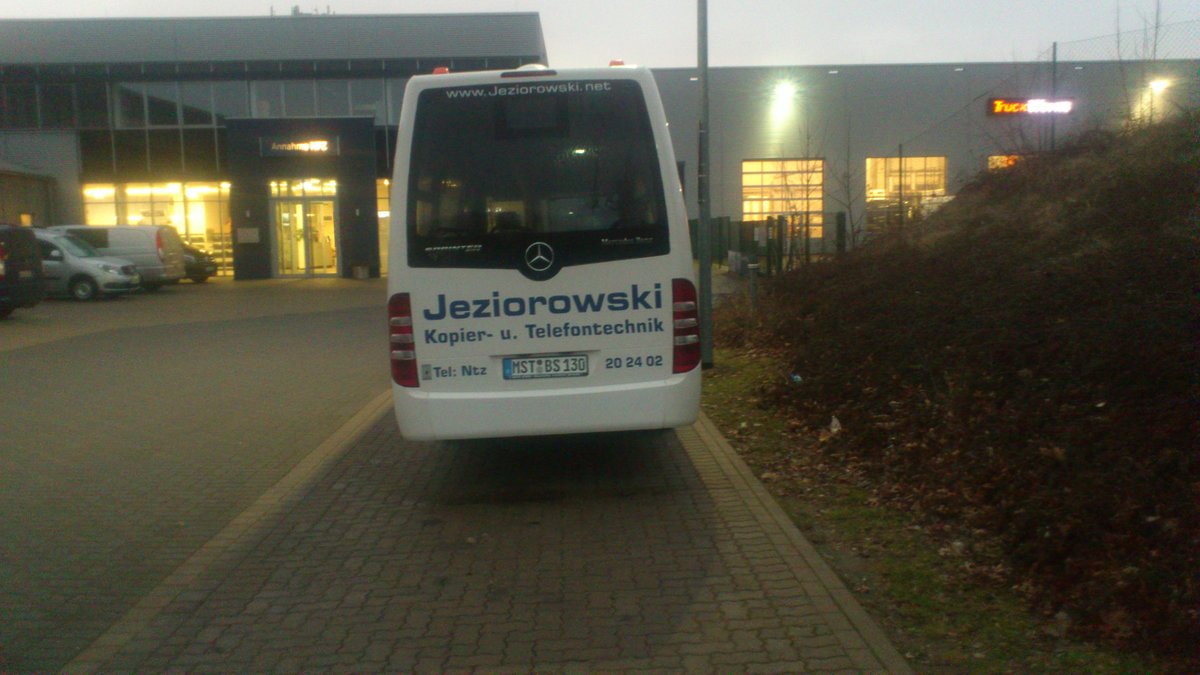 ....und das heck noch und dieser Sprinter MST BS 130 
wird haupts�chlich auf der Linie 2 im Stadtverkehr von Neustrelitz eingesetzt 