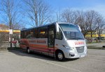 Iveco 70C17 Kleinbus von Schipp Reisen aus Nieder�sterreich in Krems gesehen.