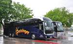 Irisbus Magelys von Datzinger Reisen aus Nieder�sterreich am 13.Mai 2014 bei Starkregen in Krems gesehen.