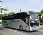 Irisbus Magelys von Zw�lfer Reisen aus Nieder�sterreich am 30.4.2015 in Krems unterwegs.