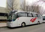 MERCEDES BENZ TOURISMO von KOMET Reisen aus �sterreich im April 2013 in Wien gesehen.
