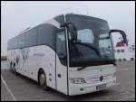 Mercedes Tourismo von der AOK-Klinik R�gen im Stadthafen Sassnitz.