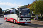 Mercedes Tourismo von Rietzler Reisen aus �sterreich in Krems unterwegs.