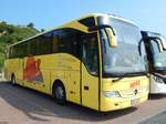 Mercedes Tourismo von Breuer aus Deutschland im Stadthafen Sassnitz.
