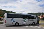 Mercedes Travego von Garber Reisen aus �sterreich im Juni 2015 in Krems gesehen.