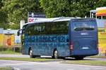 Mercedes Travego von KUTI Reisen aus Ungarn in Krems.