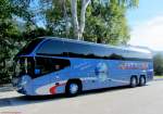 Neoplan Cityliner von Karl Heitauer Busreisen aus der BRD im Herbst 2013 in der Wachau/N.�.