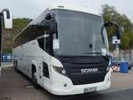 Scania Touring Vorführwagen im Stadthafen Sassnitz.