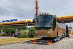 =Scania steht verlastet auf einem Tieflader des schwedischen Abschleppunternehmens JB Bilb�rgning. Gesehen auf der Rastanlage Grossenmoor an der A7, 06-2022