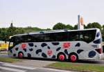 Setra 516 HD von Retter Reisen aus �sterreich am 9.5.2015 in Krems.