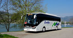 Setra 515 HD von Zw�lfer Reisen aus Melk in D�rnstein/Wachau/Nieder�sterreich gesehen.