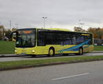 MAN Lion´s City als S1 von Rostock Hauptbahnhof/S�d nach Warnem�nde am 31.10.2023 in H�he Rostock-Stadthalle.