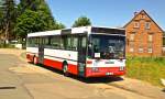 Dieser Mercedes-Benz O 407 von Bandner und Sohn aus N�nschweiler war am 20.06.2013 in Katzweiler abgestellt.