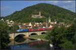 146 246 Werbung *Bahnland Bayern* am 21.08.2015 kurz vor dem Bahnhof Gem�nden am Main.Platz.3 (Bild des Monats) August.2015