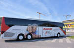 Setra 517 HD  Rolli Tours  (Hebeb�hne f�r Behinderte Menschen) von Blaguss Reisen aus Wien 2017 in Krems.