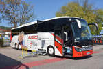 Setra 517 HD  Rolli Tours  (Hebeb�hne f�r Behinderte Menschen) von Blaguss Reisen aus Wien 2017 in Krems.